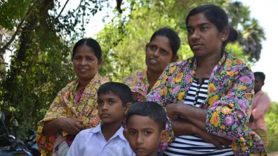 Peasant farmers in Sri Lanka. Photo: MONLAR